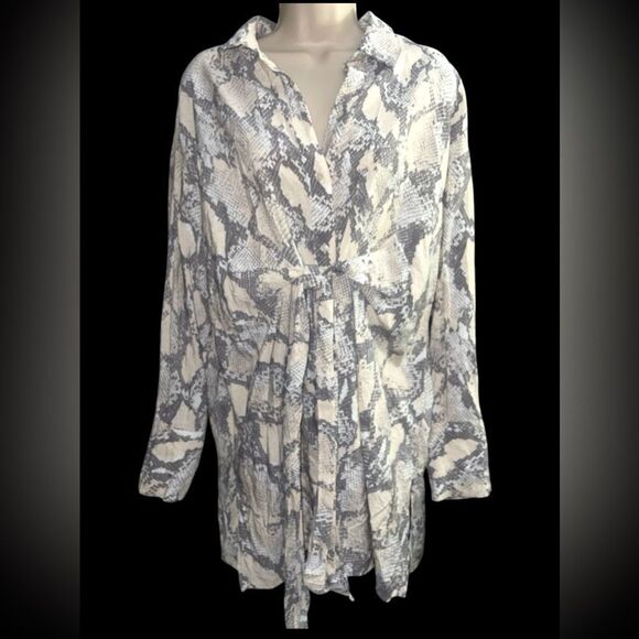 H&M Womens Medium Top Tunic Gray Pink White Snake Button Collar Knot Woven - Picture 1 of 8